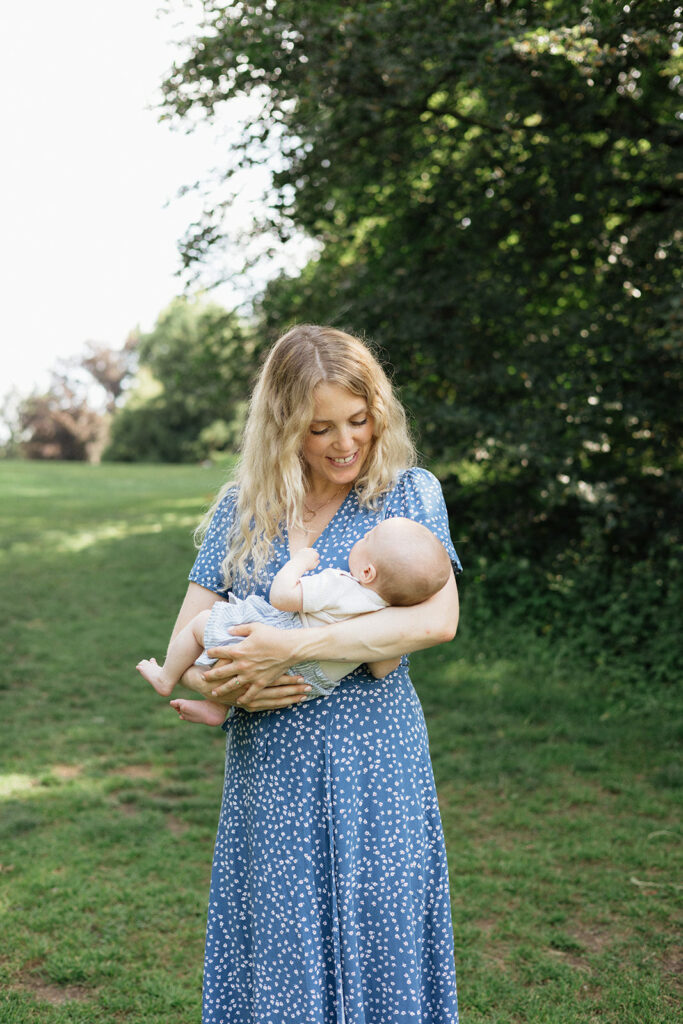 Lifestyle newborn photo session in Zurich