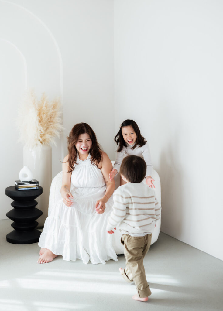 Mom and children photo-session
