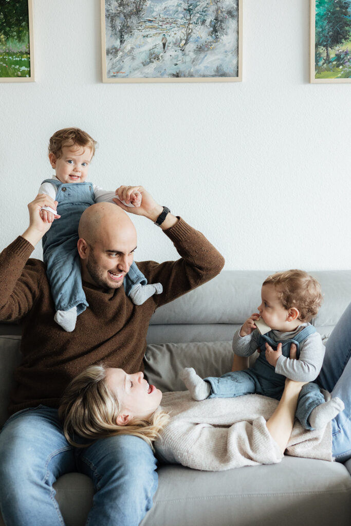 Family photoshoot outfi in zug.jpg